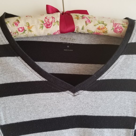 Performance Tee stripe V-Neck Shirt 3/4 sleeve - Picture 5 of 6